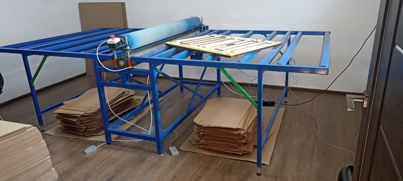Валковый пресс Пресс-Топ 1500 мм с роликами для вырубки картона