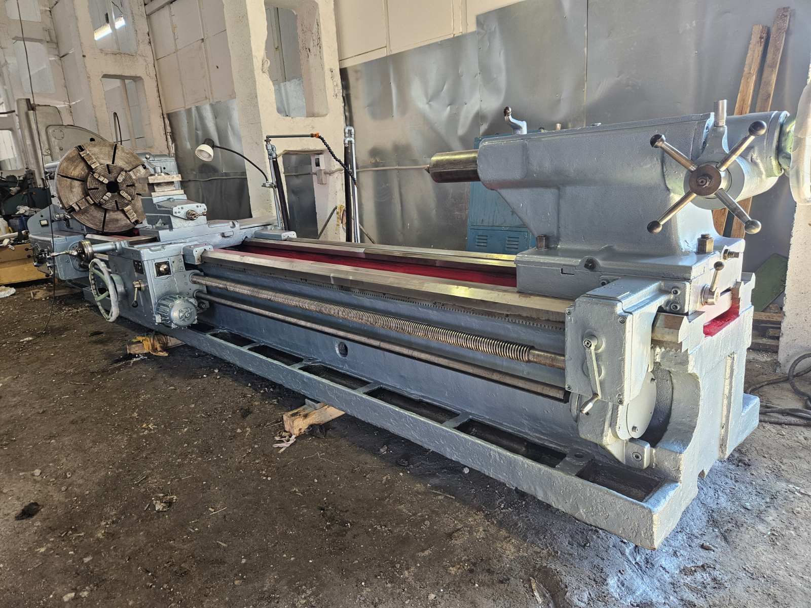 Продается Токарно-винторезный станок 1М65-5 ДИП500 РМЦ 5 м